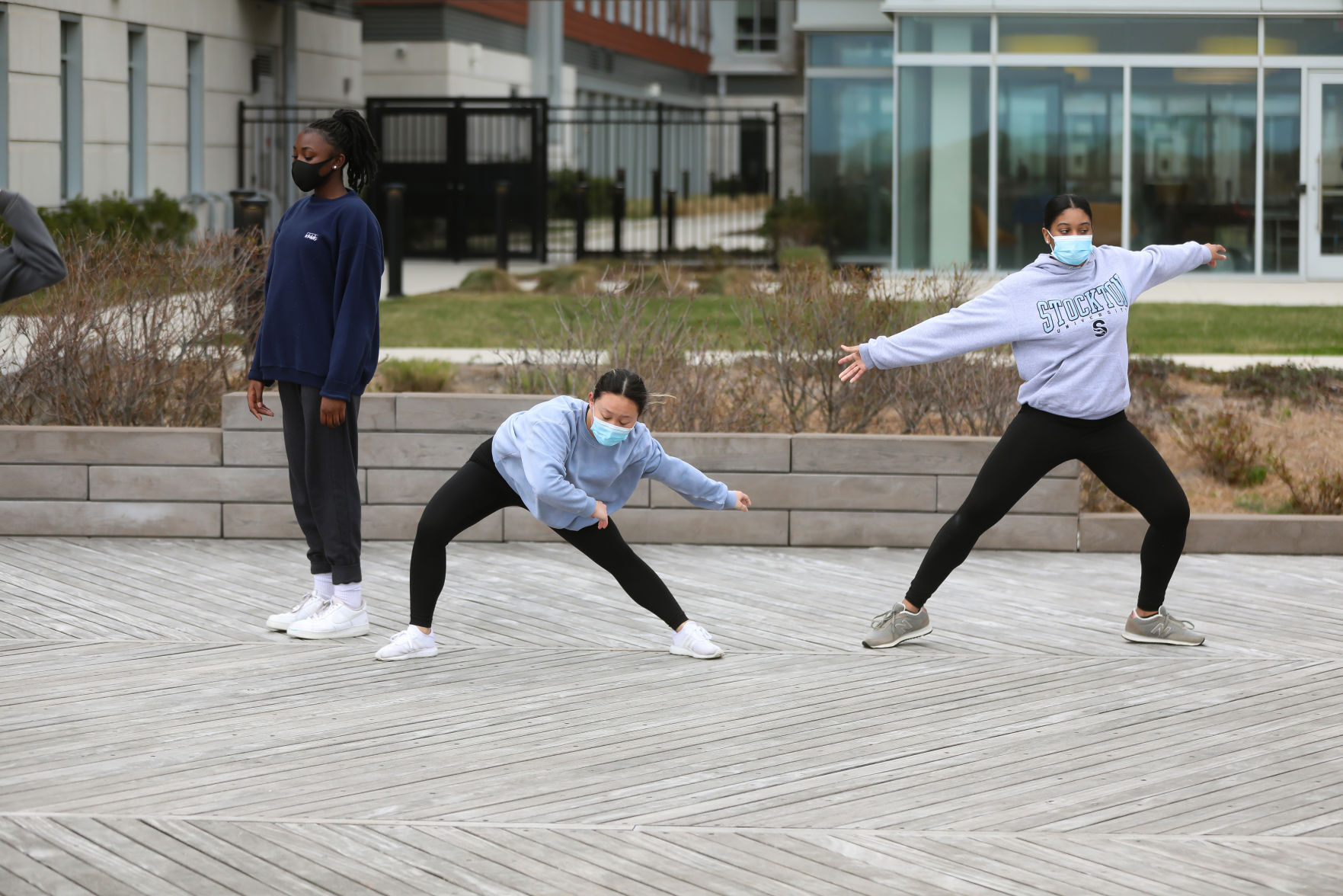 041021_nws_stocktondance